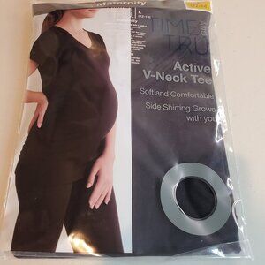 NWT TIME and TRU SZ L (12-14) Women's Maternity Active V-Neck Stretch Tee